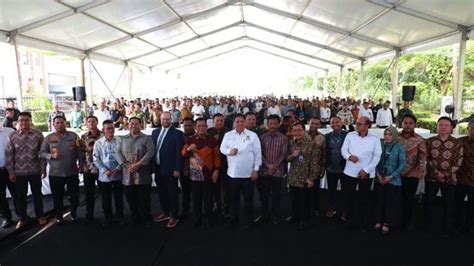 mega batam premiere|Airlangga, BP Batam head launch Galang Island’s Wiraraja green .